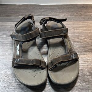 Teva Dark Brown Outdoor Sandals men’s 11 (s1)